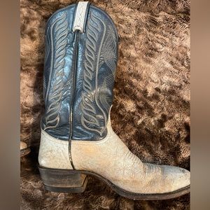Men’s Tony Lama boots